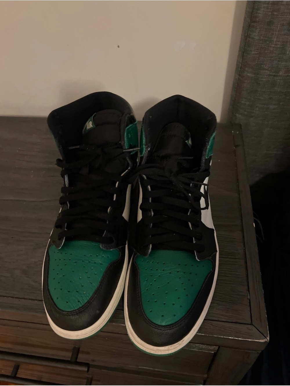 Jordan Men's Black and Green High-Top Sneakers